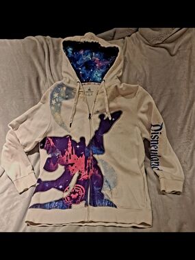 2017 Disney White/Beige Hoodie Jacket "Fantasia" "Sorcerer Mickey"
